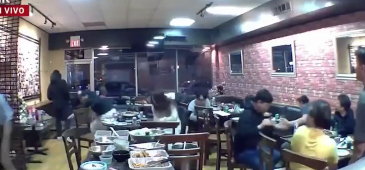 Tiroteo fuera de restaurante deja dos heridos en Chicago