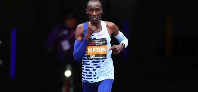 Kelvin Kiptum bate el récord del mundo en el Maratón de Chicago 2023