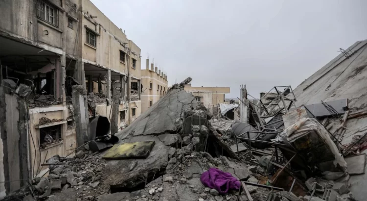Estados Unidos Contempla el Envío de Ayuda Humanitaria a Gaza a través de Lanzamientos Aéreos