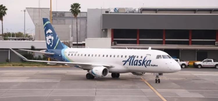 Alaska Airlines cancela todos sus vuelos tras falla informática