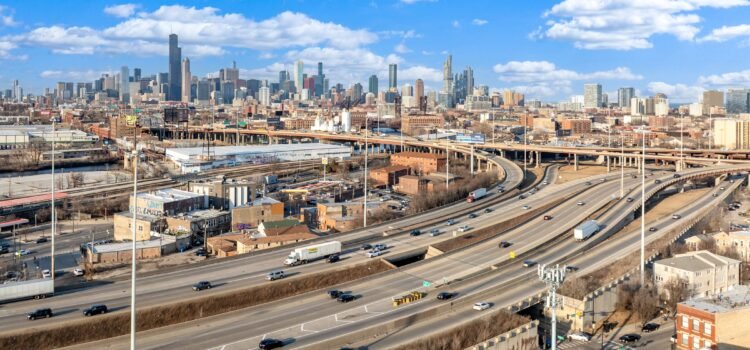 Los profesionales inmobiliarios de Chicago tienen perspectivas inciertas para el resto de este año
