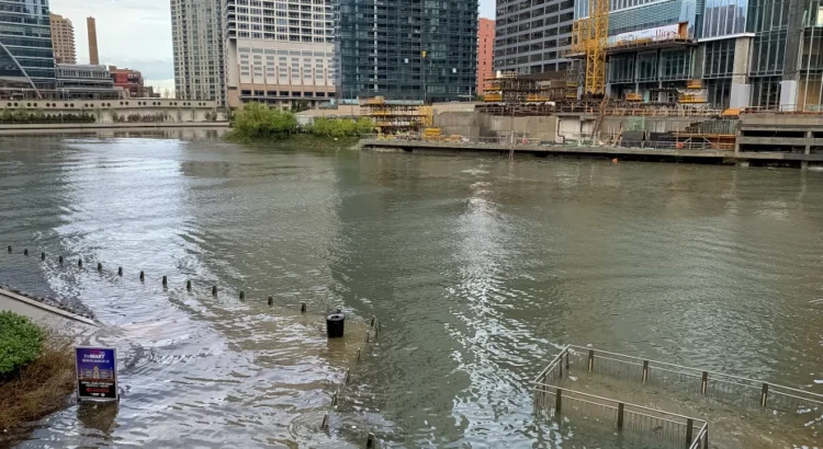 ¡Chicago en Alerta por inundaciones repentinas! Afectados miles de residentes debido a las lluvias intensas