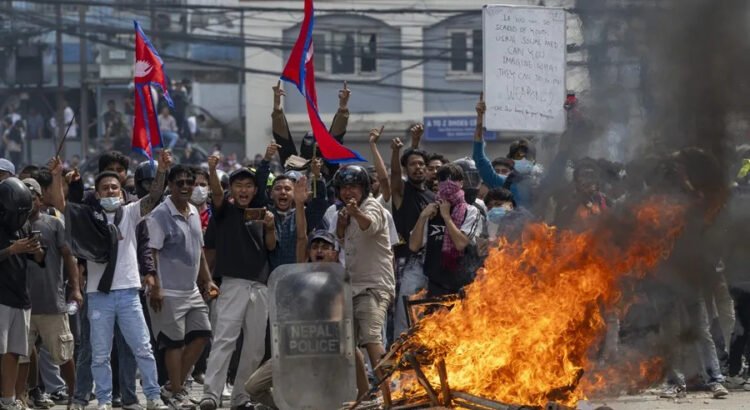 El nuevo Gobierno interino de Nepal eleva a 72 los muertos durante las protestas juveniles