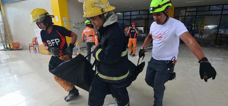 Al menos 32 muertos tras un terremoto de magnitud 6,9 en Filipinas