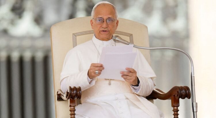 Papa León XIV dice que está preocupado por “algunas de las cosas” que suceden en EE.UU.