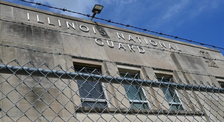 Abogados de Illinois piden a la Corte Suprema que bloquee el despliegue de la Guardia Nacional
